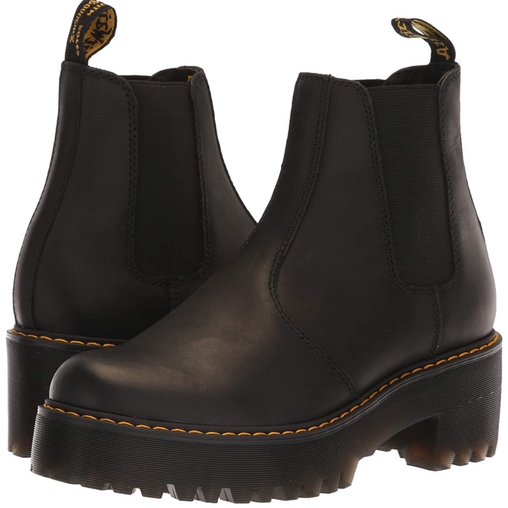 Women’s Doc Martens Platform 7US BLACK
